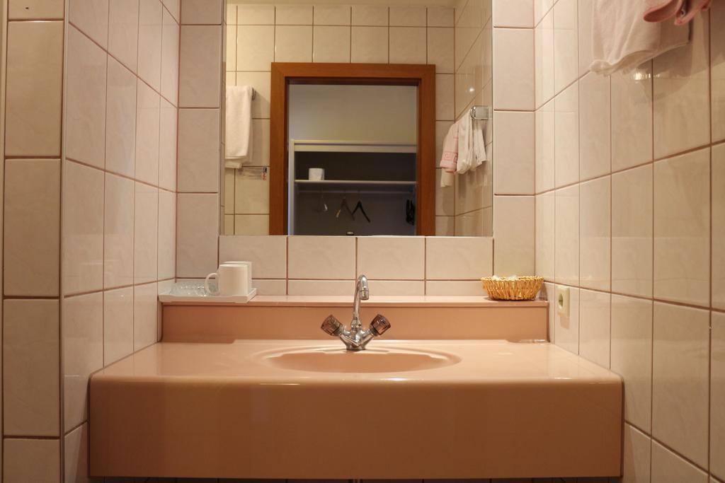 Hotel Wasserpalast Graz Buitenkant foto